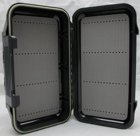 Dakota Angler and Outfitter Bugger Box Without Swing