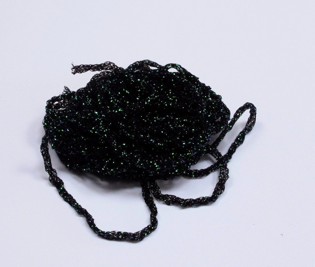Hareline Dyed Pearl Diamond Braid