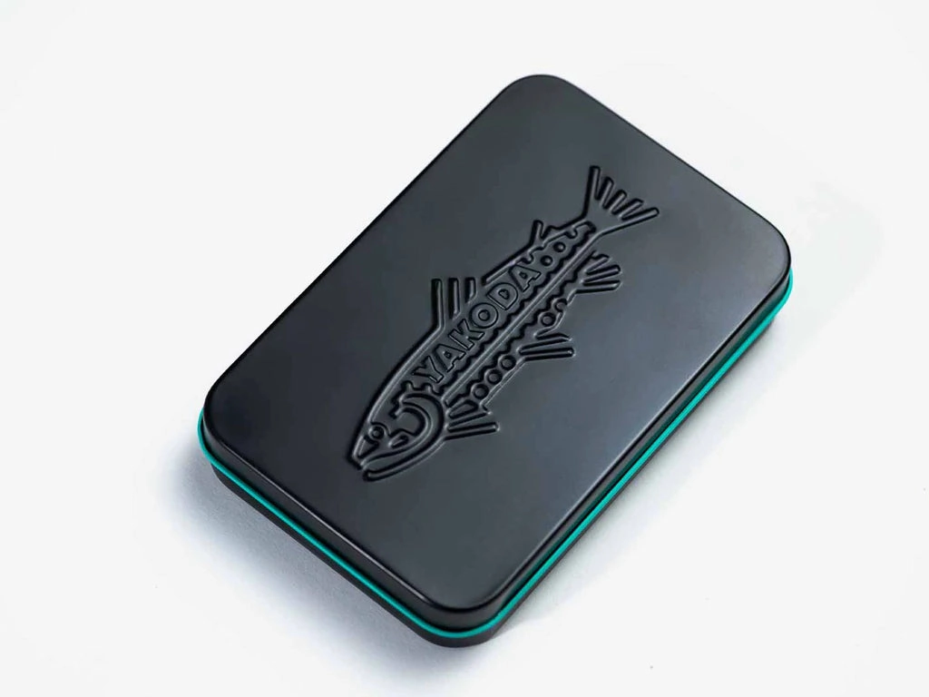Yakoda Slim Tin Combo with Tweezer